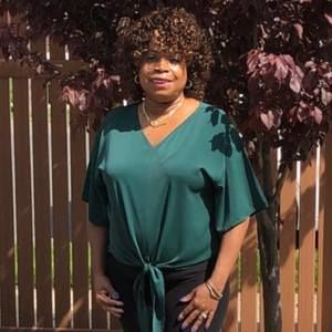 Meet your Posher, Sandra